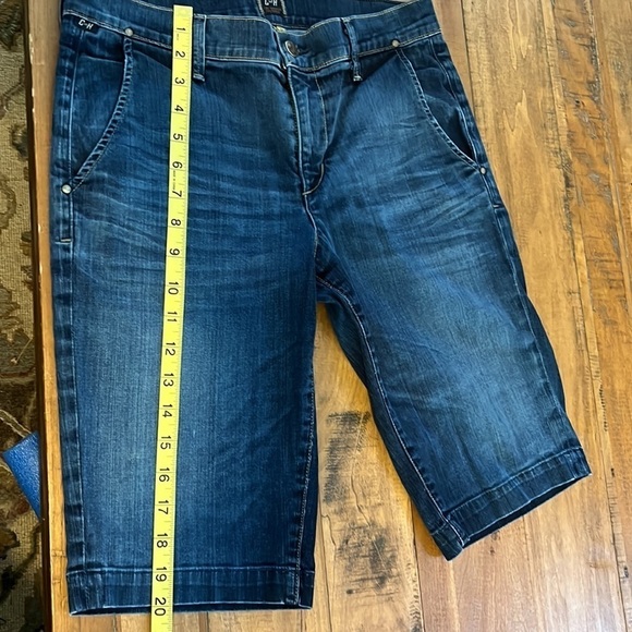 Citizen of Humanity jean Bermuda shorts, size 28 - Picture 4 of 10